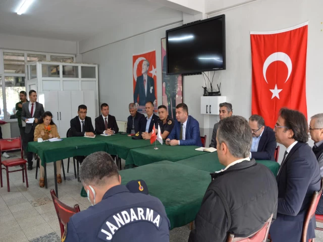 Silivri Kaymakamı Tolga Toğan, Değirmenköy'de halk ile buluştu