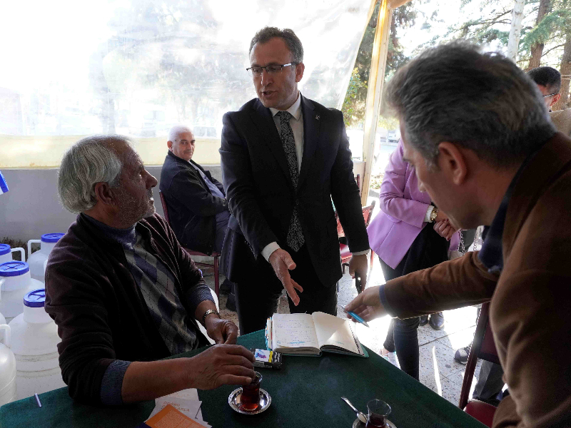 Ak Parti Milletvekili Adayı Av. Mehmet Sarı, seçim çalışmaları için Değirmenköy'de