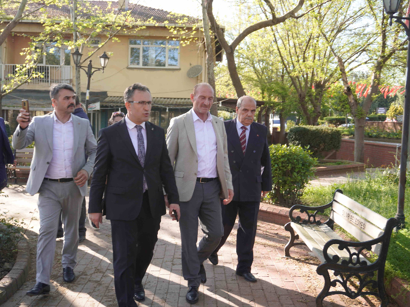 Ak Parti Milletvekili Adayı Av. Mehmet Sarı, seçim çalışmaları için Değirmenköy'de