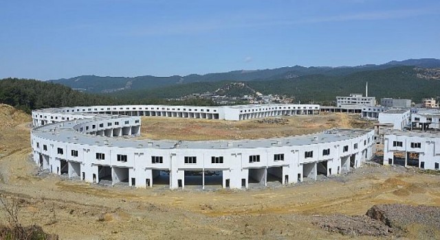 Alanya Toptancı Hali’nin yüzde 80’i tamamlandı