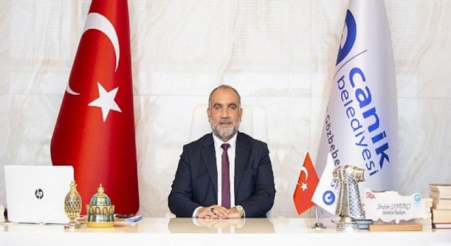 Canik Belediye Başkanı İbrahim Sandıkçı, 19 Mayıs Atatürk’ü Anma Gençlik ve Spor Bayramını Kutladı