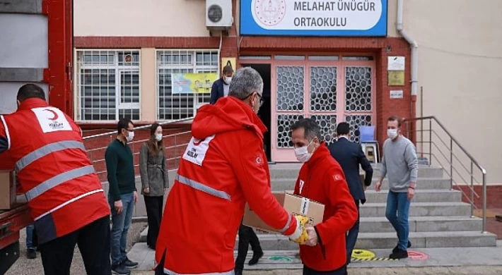 Kızılay’dan eğitime tam destek