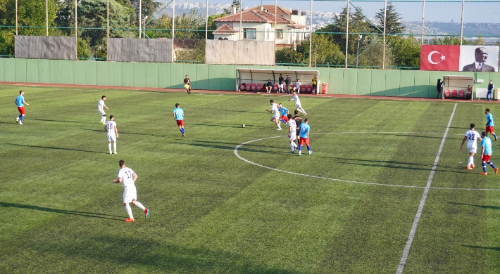 Değirmenköy İlk maçta 3 golle 3 puanı kaptı