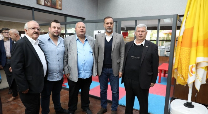 Yılmaz: Değirmenköy'e Avrupa standartlarında bir stadyum kazandırdık.