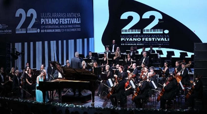 22.Uluslararası Antalya Piyano Festival’nde Senfoni Gecesi