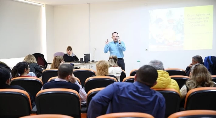 Aydın Büyükşehir Belediyesi’nden Ailelere Otizm Eğitimi