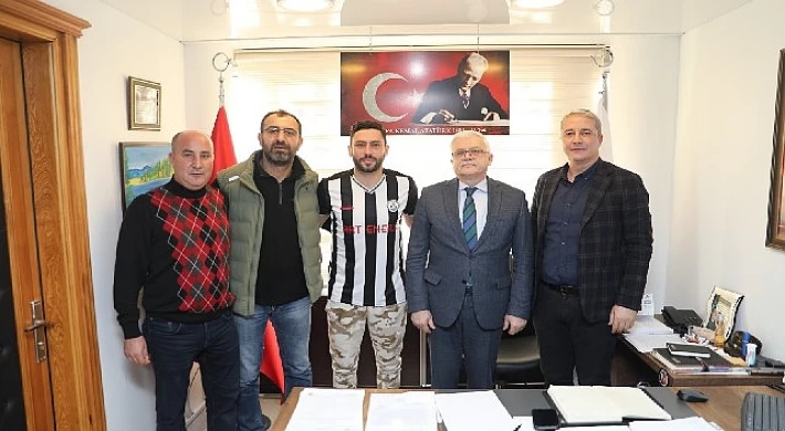 Burhaniye Belediyespor Transferleri Devam Ediyor