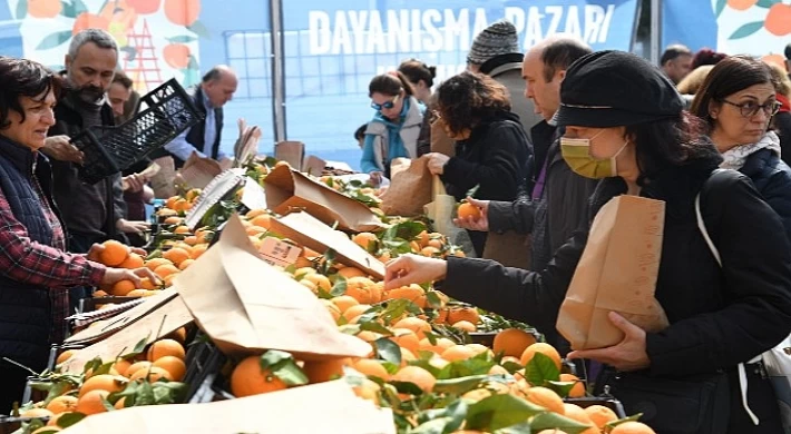 Kadıköy, Depremzede Çiftçilerle Dayanışmaya Devam Ediyor