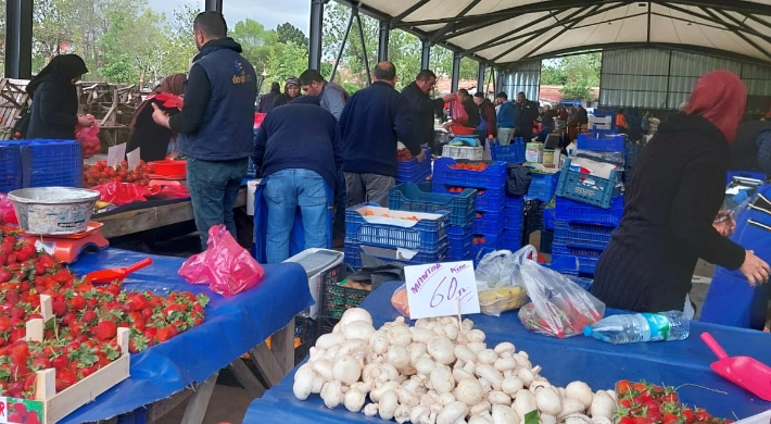 Değirmenköy Pazarı meyve ve sebze fiyatları (10.05.2023)