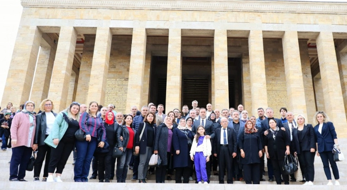 BAŞKAN YILMAZ MUHTARLAR İLE ANKARA MESAİSİ YAPTI