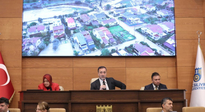 BAŞKAN YILMAZ'DAN İBB'YE: "BÖYLE BİR ANLAYIŞLA BU KADİM ŞEHİR YÖNETİLEMEZ"