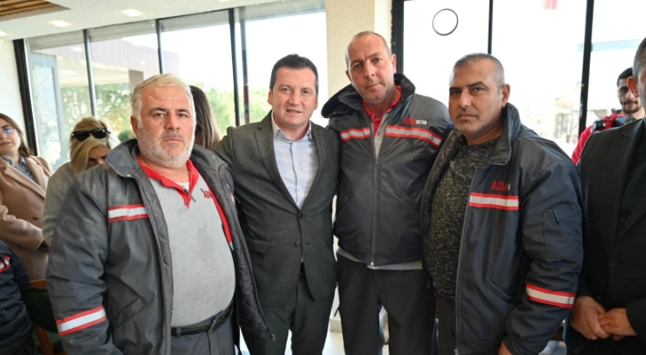 Bora Balcıoğlu ve Ekibi, ADM Beton ve Demir Fabrikası İşçileriyle Öğle Yemeğinde Buluştu