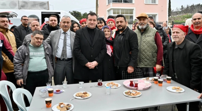 Bora Balcıoğlu, Cumhuriyet Mahallesi'nde Vatandaşlarla Buluştu