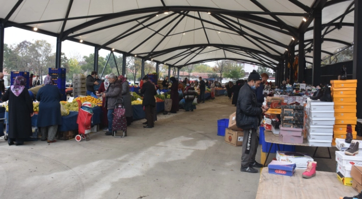 Değirmenköy Pazarı meyve ve sebze fiyatları (13.03.2024)