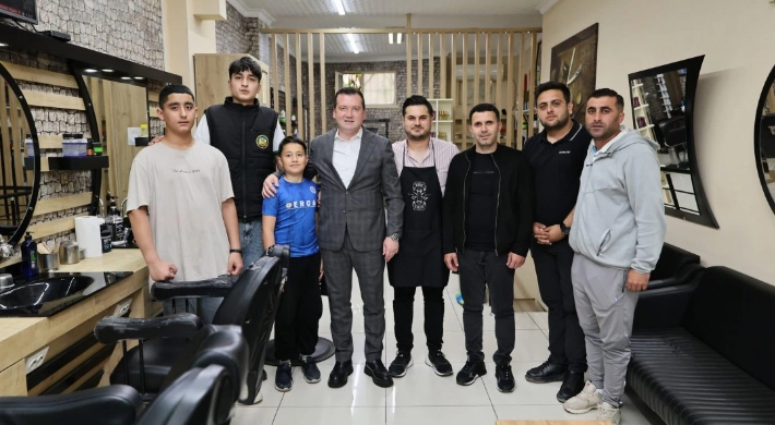Başkan Balcıoğlu, Selimpaşa Mahallesi’nde Esnaf ve Vatandaşlarla Buluştu