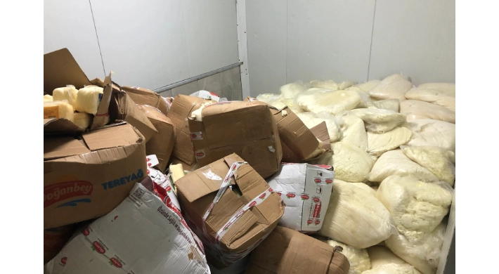 Sakarya’da kaçak süt ürünlerine geçit verilmedi! 5 ton kaçak ürüne el konuldu