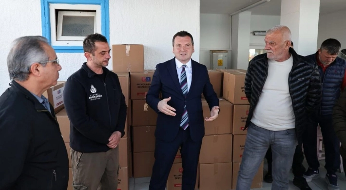 Silivri’de Küçük Ölçekli Balıkçılara Destek Sürdürülüyor