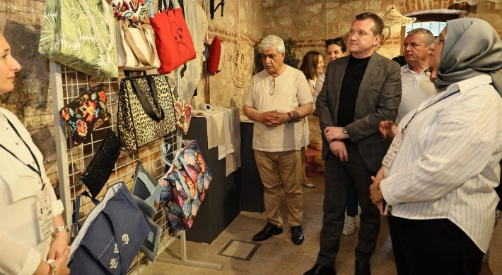 Başkan Balcıoğlu’ndan Halk Eğitim Sergisine Ziyaret