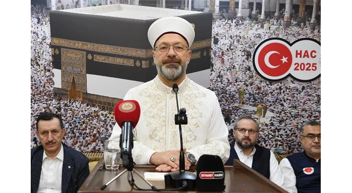 Diyanet’ten genç çiftlere Umre müjdesi... 500 Çiftin Umre bedelinin yarısı karşılanacak!