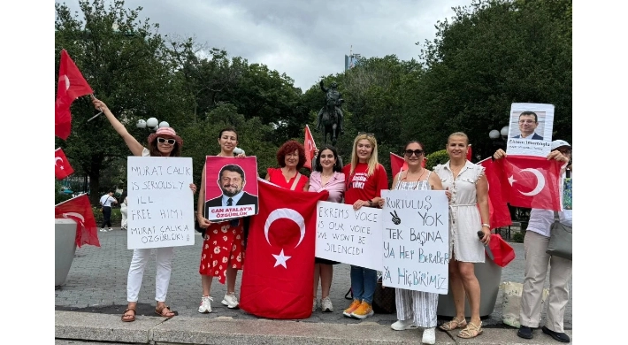 New York’ta İmamoğlu ve tutuklu isimlere protesto