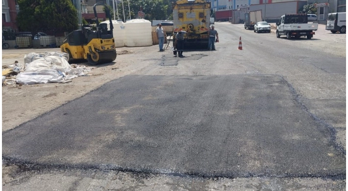 Silivri Belediyesi’nden İlçe Genelinde Yol Bakım ve Onarım Çalışmaları