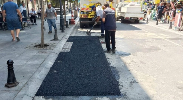 Silivri’de Yol Bakım ve Onarım Çalışmaları Aralıksız Sürüyor