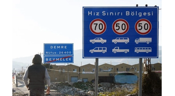 Karayollarında hız sınırı ve tabelalar değişiyor