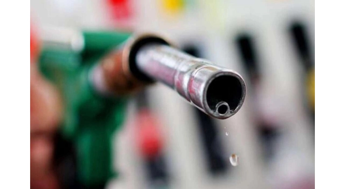 Benzine bir zam daha!