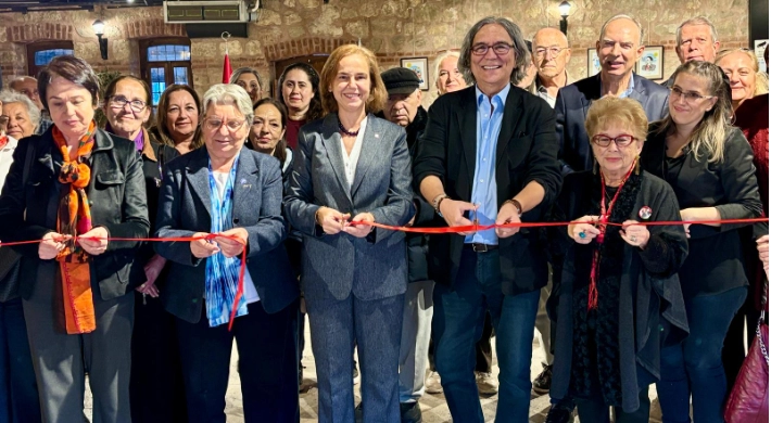 Silivri’de “Çizgilerle Konuşan Portreler” Sergisi Açıldı