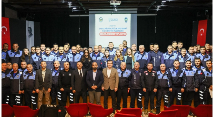 Balcıoğlu, Zabıta ve Afet İşleri Ekipleriyle Yıl Sonu Değerlendirme Toplantısı Yaptı
