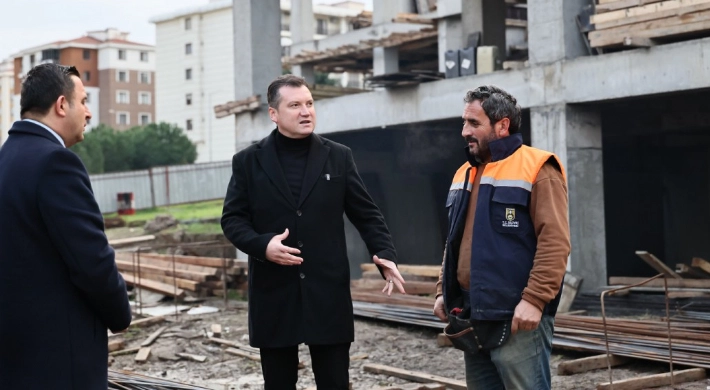 Başkan Balcıoğlu, Leyla & Mehmet Sökmen Kız Öğrenci Yurdu’nu ziyaret etti