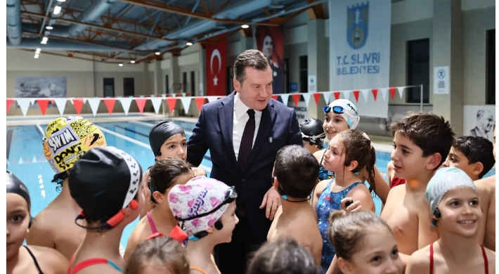 Başkan Balcıoğlu Silivri Belediyesi Spor Kulübü Yüzme Akademisi’nin antrenmanına katıldı