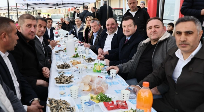 Başkan Balcıoğlu, Hamsi Şenliği’ne katıldı