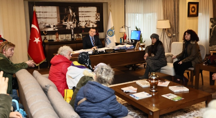 Başkan Balcıoğlu hayvanseverleri makamında ağırladı