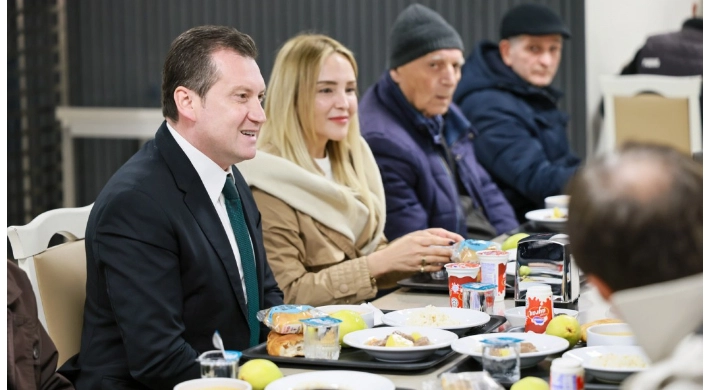 Başkan Balcıoğlu, Kent Lokantası’nda vatandaşlarla bir araya geldi