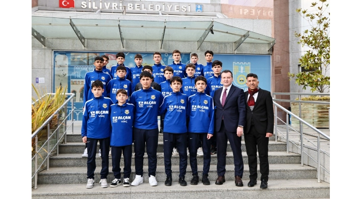 Başkan Balcıoğlu, Mimarsinan Spor Kulübü’nü Yalova’ya uğurladı