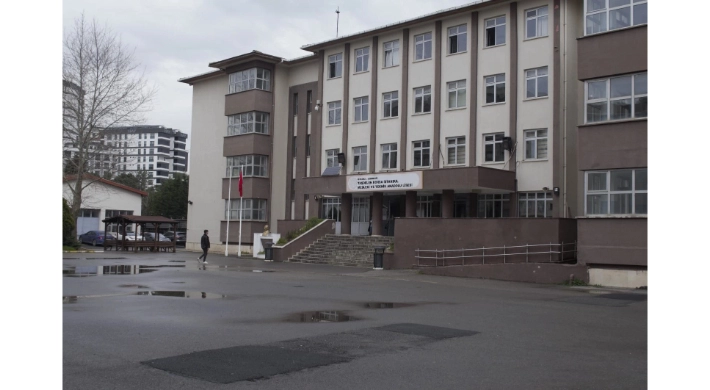 Çekmeköy’deki lisede dehşet... MEB, idari inceleme başlattı