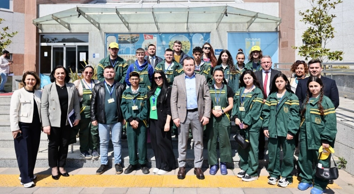 Başkan Balcıoğlu, Sitovo’dan gelen öğrencileri ağırladı