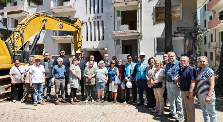 Cumhuriyet Mahallesi Esentepe Öğretmenler Sitesi’nde kentsel dönüşüm çalışmaları başladı