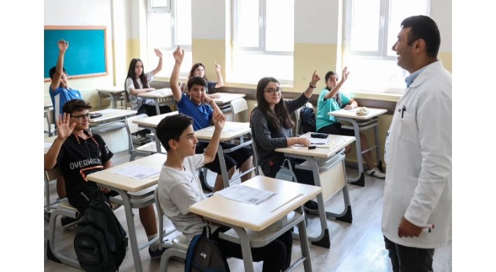 Derslerin saatleri değişti! Resmi Gazete’de yayımlandı
