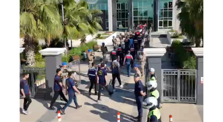 Jandarma fotokapanlarla yüzlerce şüpheliyi yakaladı