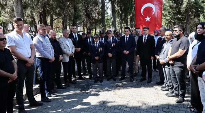 Silivri’de 15 Temmuz Şehitleri Kabirleri Başında Anıldı!