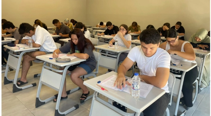 Silivri Belediyesi'nden LGS ve YKS Adaylarına Ücretsiz Eğitim Desteği