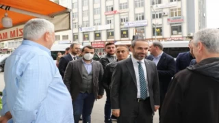 Rize AK İl Başkanı İshak Alim’den Pazar esnafına ziyaret