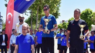 Harran Üniversitesi’nde Ulusal Gençlik Koşusu, Coşkulu Bir Şekilde Gerçekleştirildi
