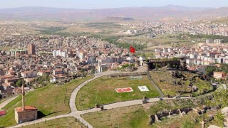 Ramazan Bayramı Dolayısıyla 11 Pare Top Atışı Yapıldı