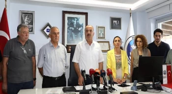 Başkan Türkyılmaz’dan Sel Sonrası Büyükşehir’e “İhmal” İsyanı ve Suç Duyurusu