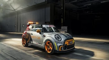 FIA Formula E Resmi Güvenlik Aracı MINI E-Pacesetter İlk Kez Türkiye’de