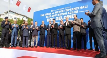 Alanya Toptancı Hali’nde yeni sezon törenle başladı