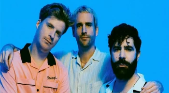 Foals Türkiye’de ilk kez 15 Ağustos’ta Zorlu PSM’de